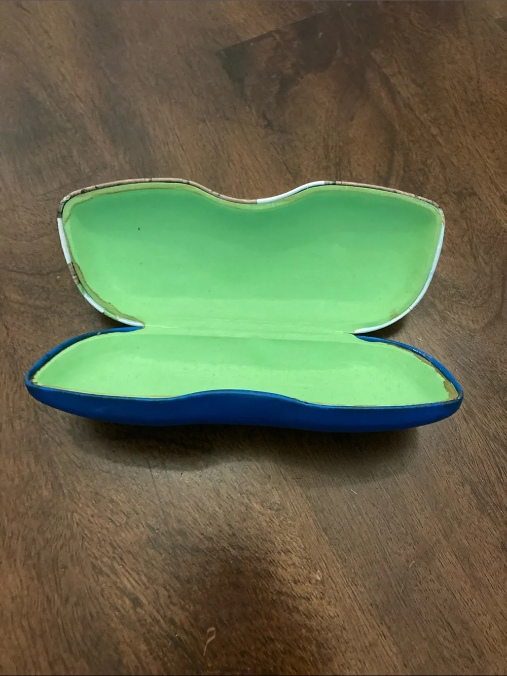 Kids’ eyeglass/sunglasses case